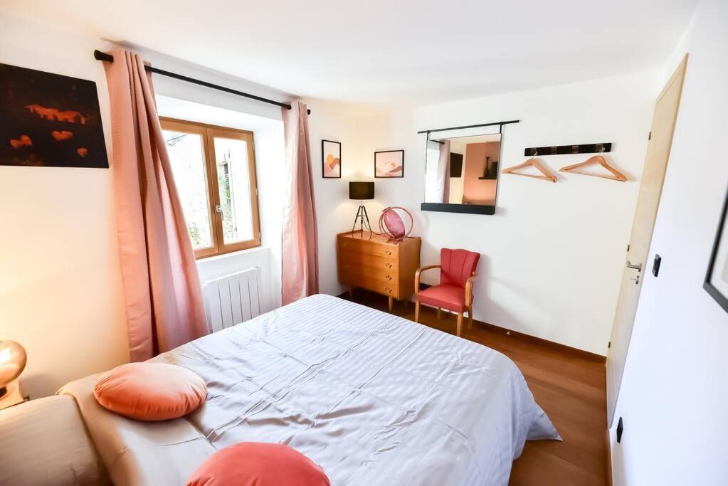 Charmante Maison De Village Au Coeur Du Luberon キュキュロン エクステリア 写真